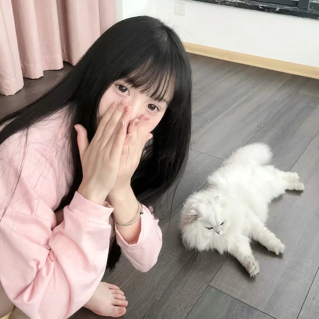 苦恼人的笑